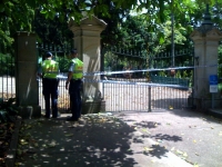 The entrance to the Botanic Gardens at Edward Street